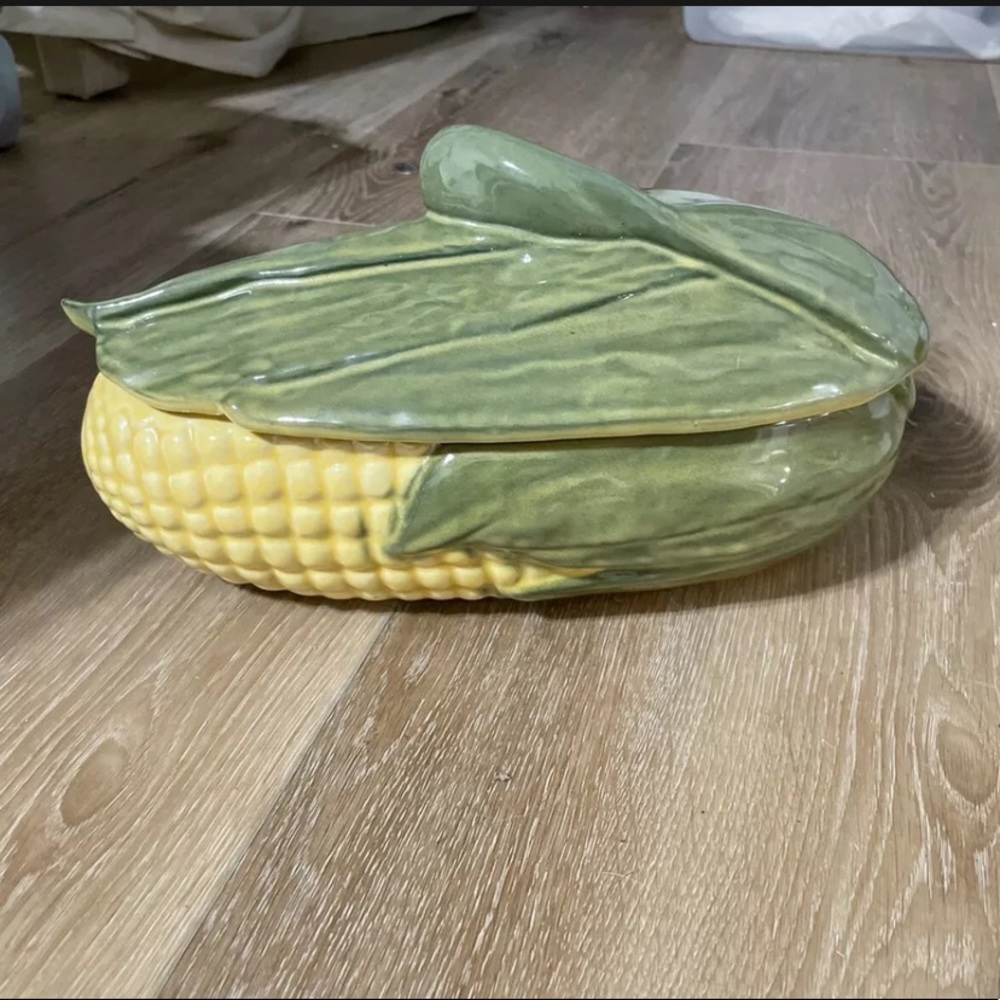 VINTAGE Shawnee Pottery Corn King #74 Dish w/ Lid